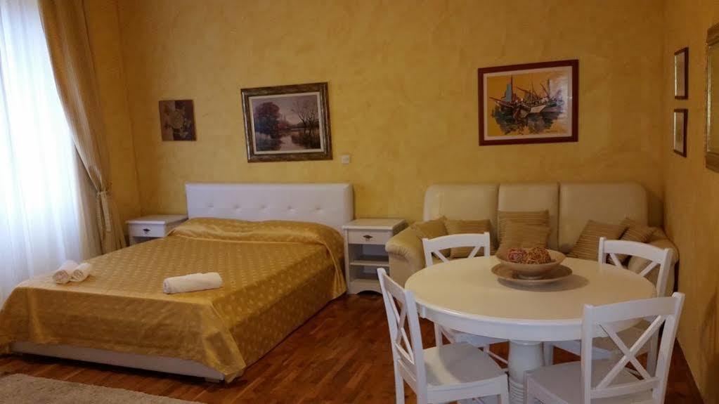 Apartments Villa Rossella 1 Rovinj Buitenkant foto